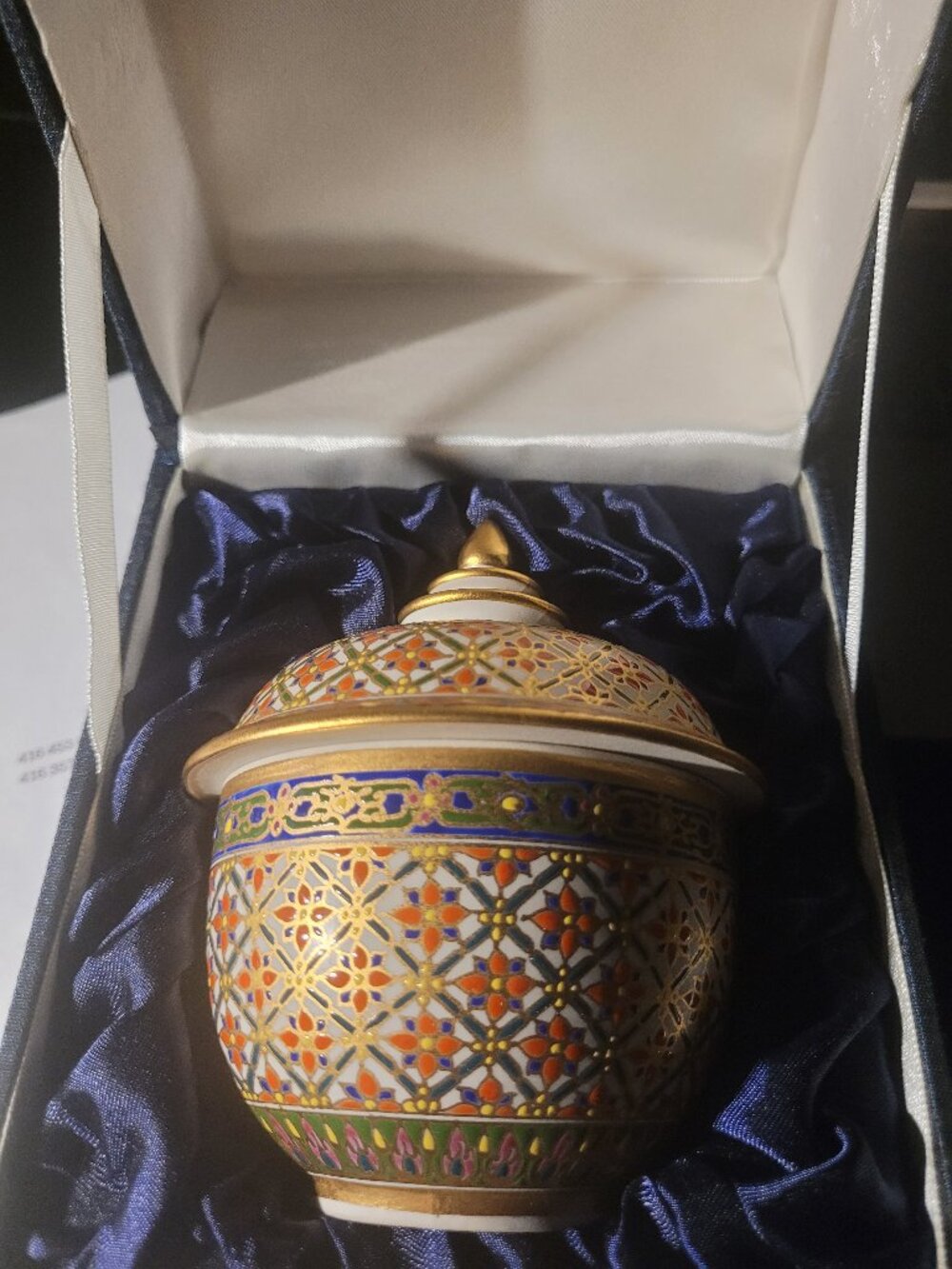 Benjarong Bowl with Lid , Size S